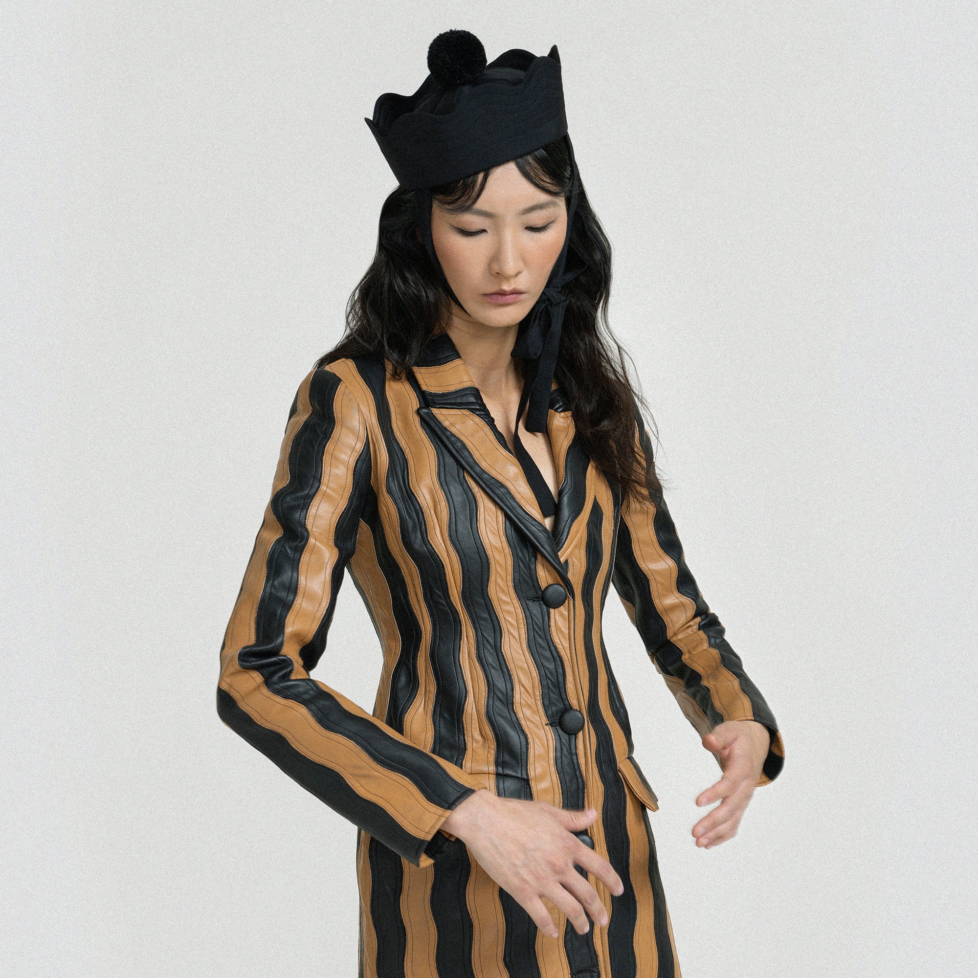 Sailor's Seduction hat black with black pompom - ABODI TRANSYLVANIA